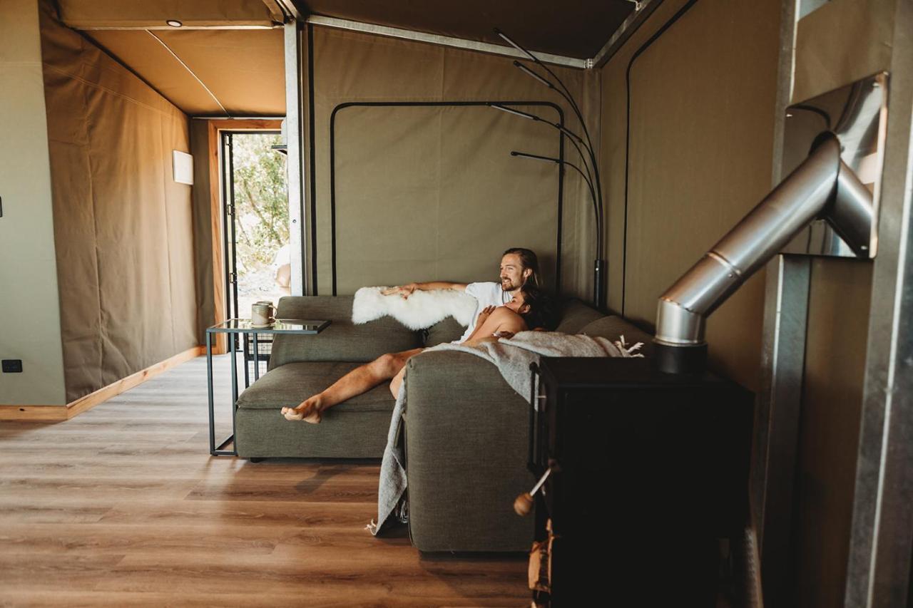 فندق Drift Off Grid Luxury Eco Glamping Tarakohe المظهر الخارجي الصورة