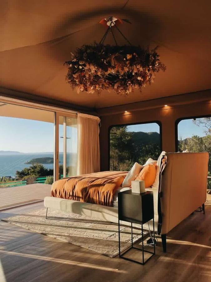 فندق Drift Off Grid Luxury Eco Glamping Tarakohe المظهر الخارجي الصورة